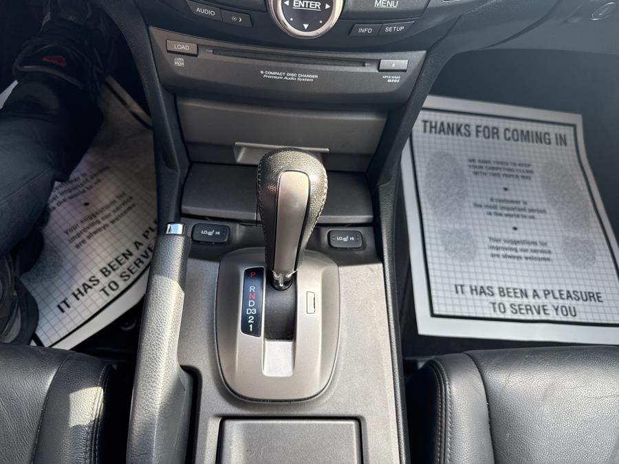 2010 Honda Accord Crosstour 4WD 5dr EX-L w/Navi, available for sale in Worcester, Massachusetts | Worcester Auto Outlet LLC. Worcester, Massachusetts 2010 Honda Accord Crosstour 4WD 5dr EX-L w/Navi, available for sale in Worcester, Massachusetts | Worcester Auto Outlet LLC. Worcester, Massachusetts