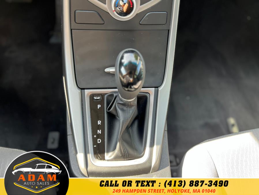 2015 Hyundai Elantra 4dr Sdn Auto Limited PZEV (Ulsan Plant), available for sale in Holyoke, Massachusetts | Adam Auto Sales. Holyoke, Massachusetts 2015 Hyundai Elantra 4dr Sdn Auto Limited PZEV (Ulsan Plant), available for sale in Holyoke, Massachusetts | Adam Auto Sales. Holyoke, Massachusetts