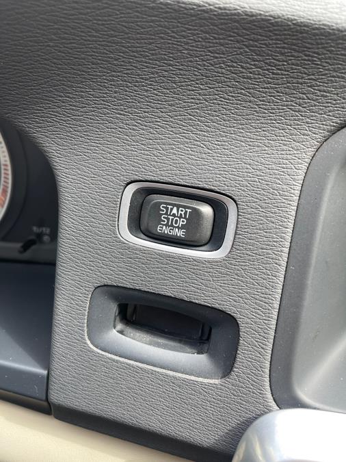 2013 Volvo S60 4dr Sdn T5 Platinum AWD, available for sale in Bloomfield, Connecticut | AXA Car Sales and Repair LLC. Bloomfield, Connecticut 2013 Volvo S60 4dr Sdn T5 Platinum AWD, available for sale in Bloomfield, Connecticut | AXA Car Sales and Repair LLC. Bloomfield, Connecticut