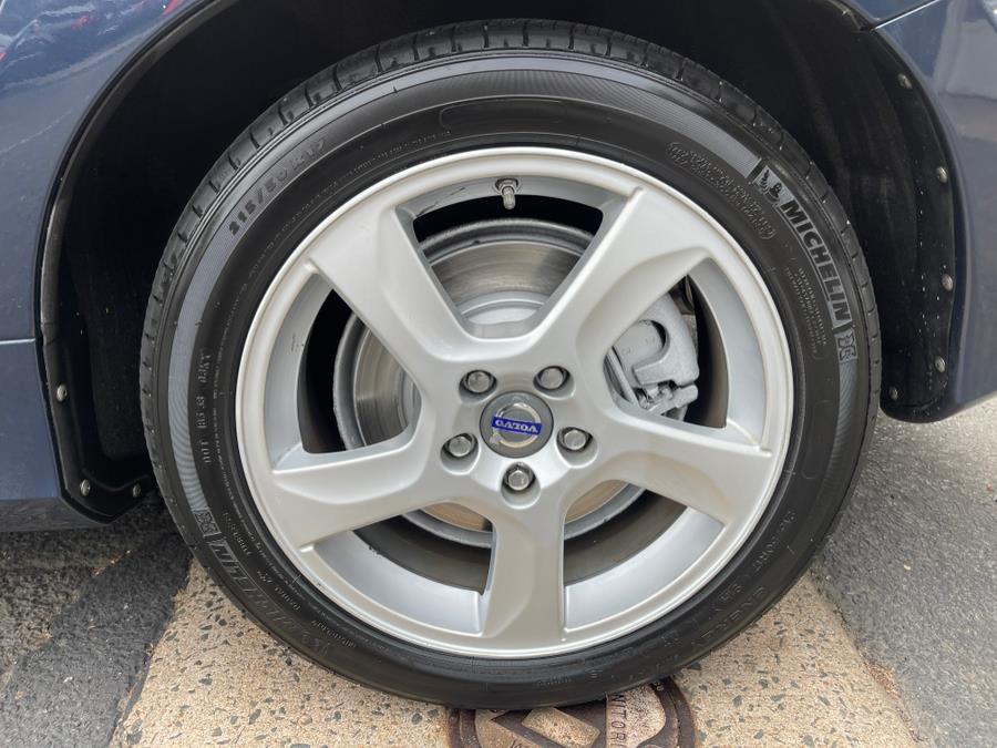 2013 Volvo S60 4dr Sdn T5 Platinum AWD, available for sale in Bloomfield, Connecticut | AXA Car Sales and Repair LLC. Bloomfield, Connecticut 2013 Volvo S60 4dr Sdn T5 Platinum AWD, available for sale in Bloomfield, Connecticut | AXA Car Sales and Repair LLC. Bloomfield, Connecticut