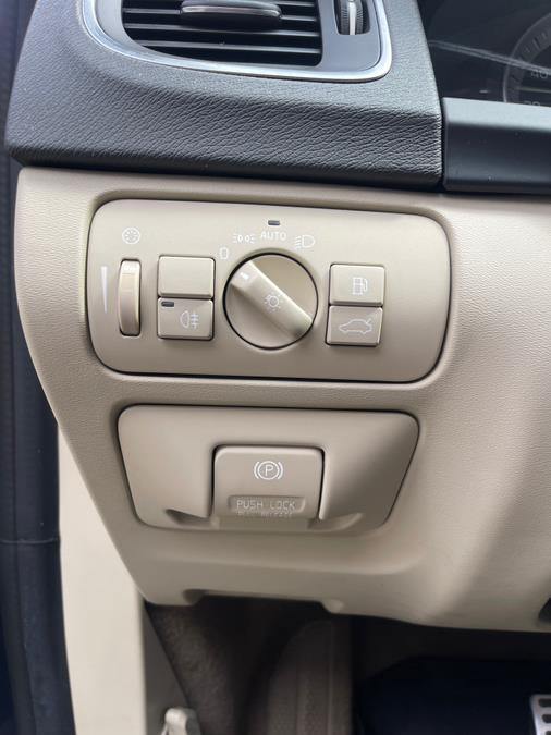 2013 Volvo S60 4dr Sdn T5 Platinum AWD, available for sale in Bloomfield, Connecticut | AXA Car Sales and Repair LLC. Bloomfield, Connecticut 2013 Volvo S60 4dr Sdn T5 Platinum AWD, available for sale in Bloomfield, Connecticut | AXA Car Sales and Repair LLC. Bloomfield, Connecticut