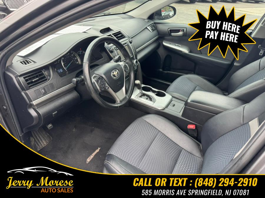 2013 Toyota Camry SE photo 3