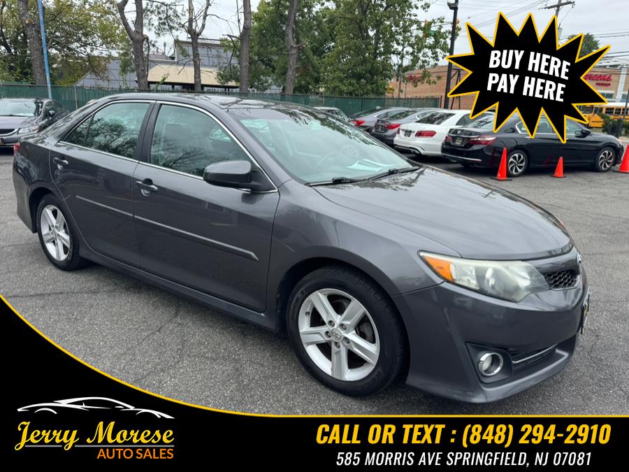 2013 Toyota Camry SE photo 4