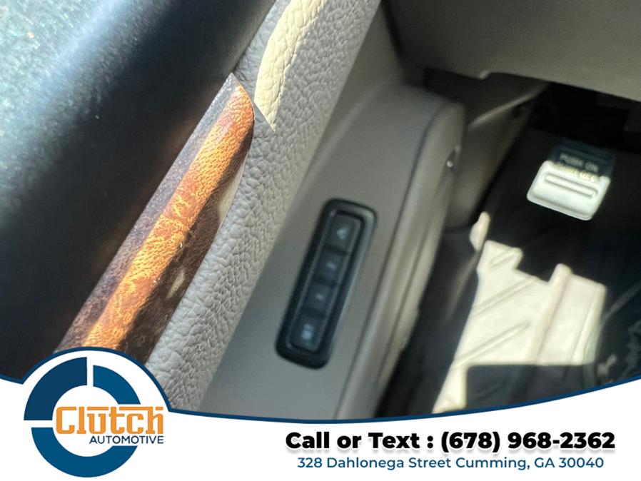 2018 Chevrolet Suburban 2WD 4dr 1500 Premier, available for sale in Cumming, Georgia | Clutch Automotive. Cumming, Georgia 2018 Chevrolet Suburban 2WD 4dr 1500 Premier, available for sale in Cumming, Georgia | Clutch Automotive. Cumming, Georgia