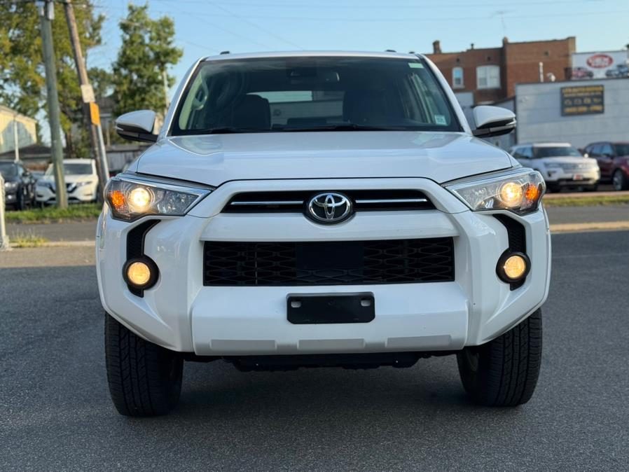 2020 Toyota 4Runner SR5 Premium 4WD photo 3