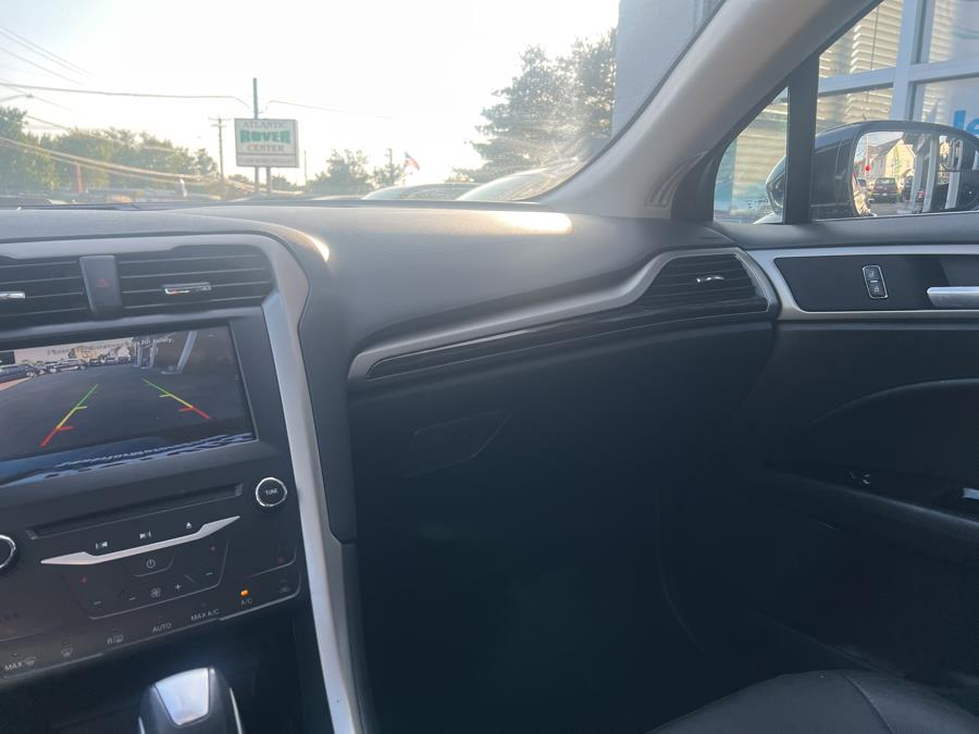 2015 Ford Fusion 4dr Sdn SE AWD, available for sale in Milford, Connecticut | Korhan LLC DBA Superior Motors. Milford, Connecticut 2015 Ford Fusion 4dr Sdn SE AWD, available for sale in Milford, Connecticut | Korhan LLC DBA Superior Motors. Milford, Connecticut