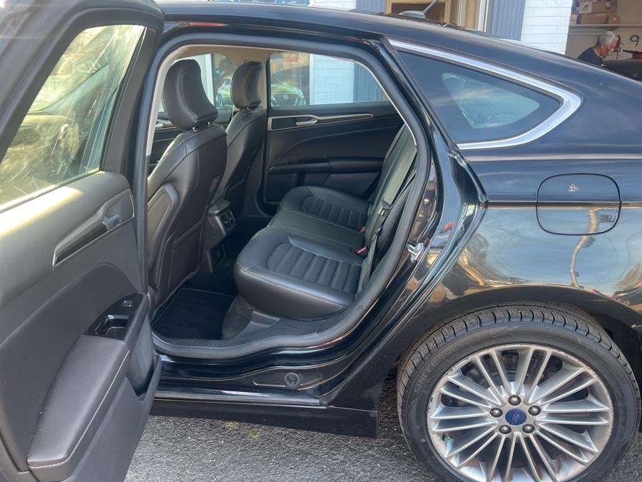 2015 Ford Fusion 4dr Sdn SE AWD, available for sale in Milford, Connecticut | Korhan LLC DBA Superior Motors. Milford, Connecticut 2015 Ford Fusion 4dr Sdn SE AWD, available for sale in Milford, Connecticut | Korhan LLC DBA Superior Motors. Milford, Connecticut