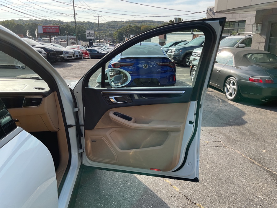 2018 Porsche Macan AWD, available for sale in Waterbury, Connecticut | Jim Juliani Motors. Waterbury, Connecticut 2018 Porsche Macan AWD, available for sale in Waterbury, Connecticut | Jim Juliani Motors. Waterbury, Connecticut