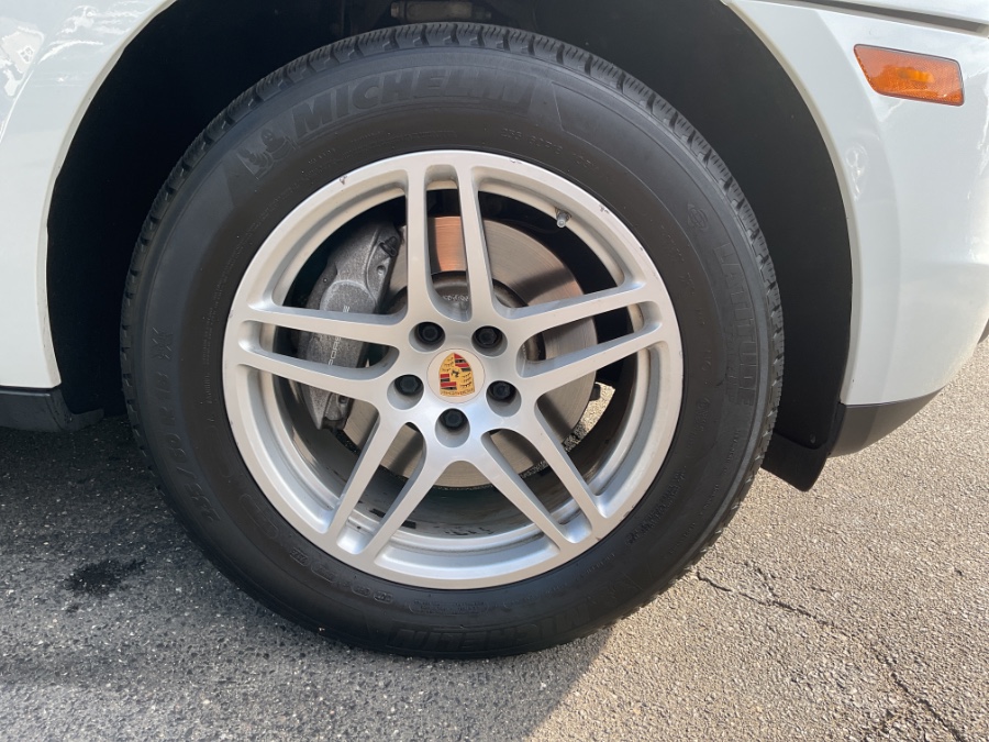2018 Porsche Macan AWD, available for sale in Waterbury, Connecticut | Jim Juliani Motors. Waterbury, Connecticut 2018 Porsche Macan AWD, available for sale in Waterbury, Connecticut | Jim Juliani Motors. Waterbury, Connecticut