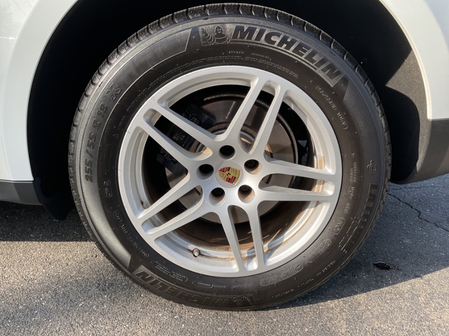 2018 Porsche Macan AWD, available for sale in Waterbury, Connecticut | Jim Juliani Motors. Waterbury, Connecticut 2018 Porsche Macan AWD, available for sale in Waterbury, Connecticut | Jim Juliani Motors. Waterbury, Connecticut