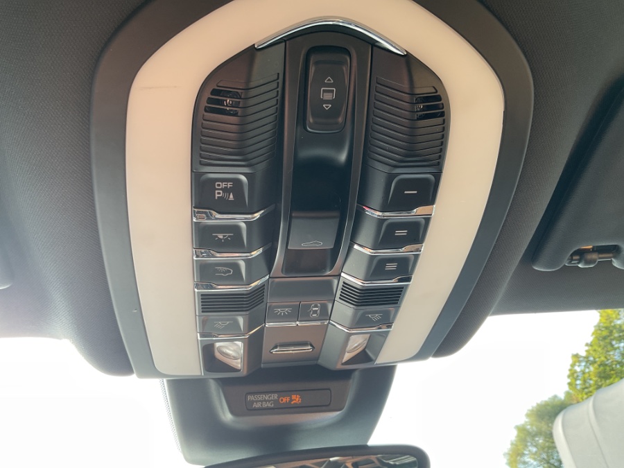 2018 Porsche Macan AWD, available for sale in Waterbury, Connecticut | Jim Juliani Motors. Waterbury, Connecticut 2018 Porsche Macan AWD, available for sale in Waterbury, Connecticut | Jim Juliani Motors. Waterbury, Connecticut