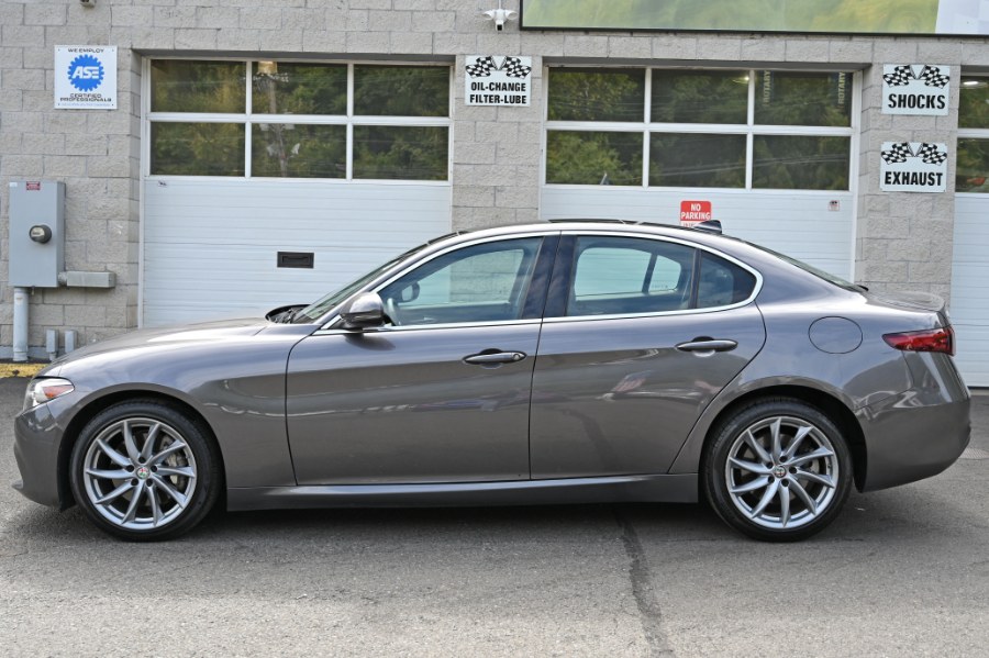 2018 Alfa Romeo Giulia (952) GIULIA photo 2