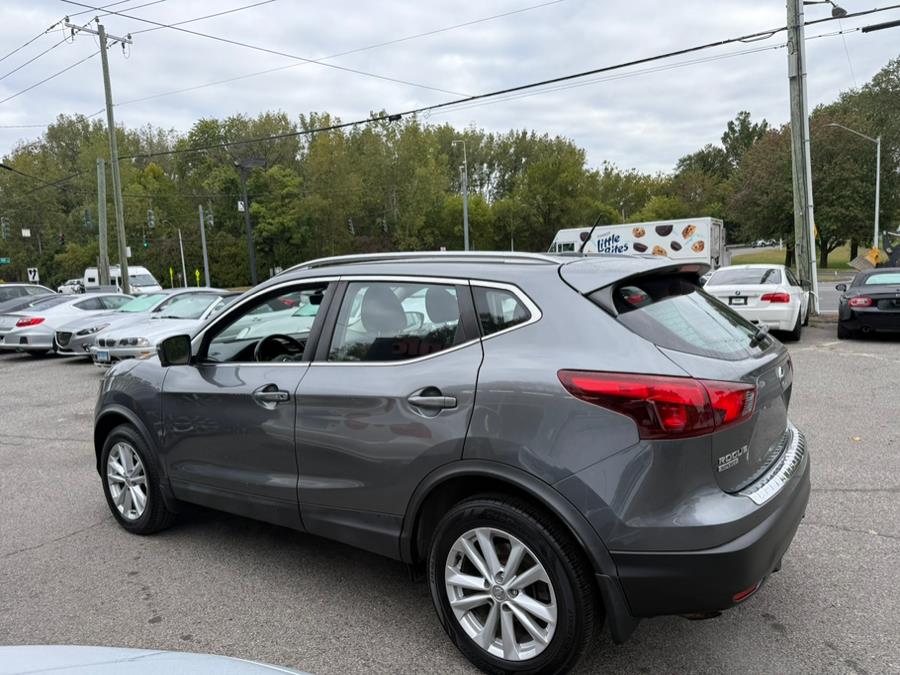 2018 Nissan Rogue Sport S photo 4