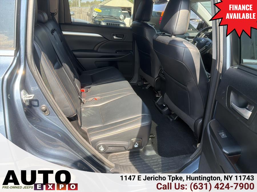 2017 Toyota Highlander XLE V6 AWD (Natl), available for sale in Huntington, New York | Auto Expo. Huntington, New York 2017 Toyota Highlander XLE V6 AWD (Natl), available for sale in Huntington, New York | Auto Expo. Huntington, New York