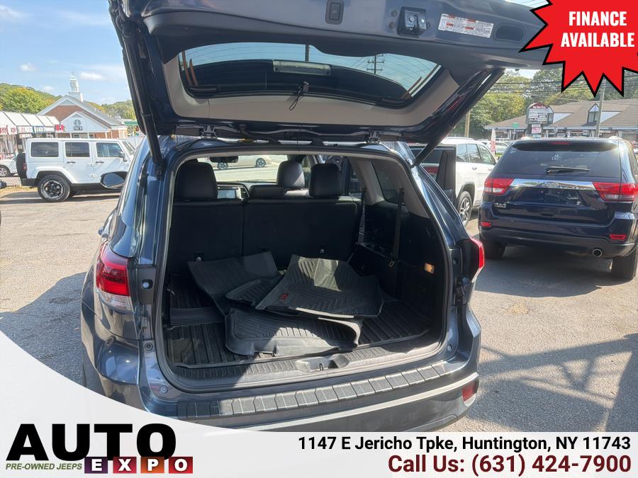 2017 Toyota Highlander XLE V6 AWD (Natl), available for sale in Huntington, New York | Auto Expo. Huntington, New York 2017 Toyota Highlander XLE V6 AWD (Natl), available for sale in Huntington, New York | Auto Expo. Huntington, New York