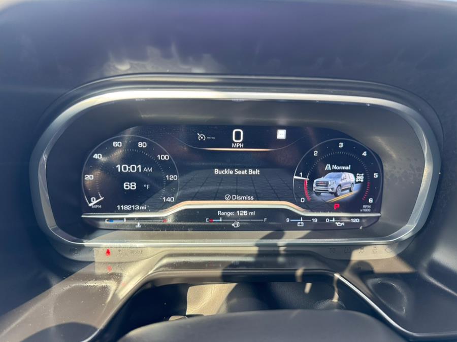 2022 GMC Yukon XL 4WD 4dr SLT, available for sale in Waterbury, Connecticut | Platinum Auto Care. Waterbury, Connecticut 2022 GMC Yukon XL 4WD 4dr SLT, available for sale in Waterbury, Connecticut | Platinum Auto Care. Waterbury, Connecticut