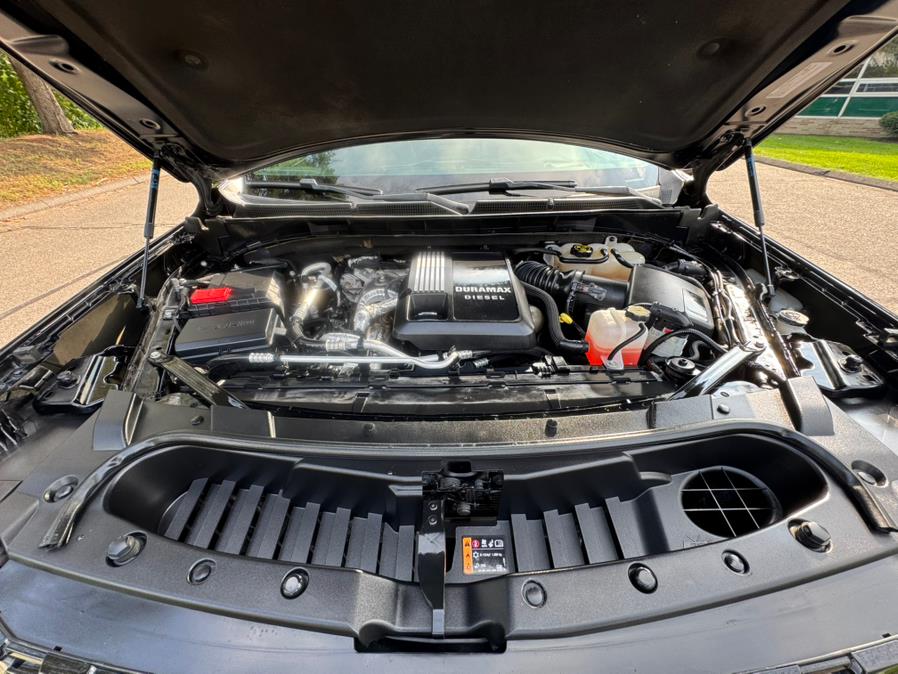 2022 GMC Yukon XL 4WD 4dr SLT, available for sale in Waterbury, Connecticut | Platinum Auto Care. Waterbury, Connecticut 2022 GMC Yukon XL 4WD 4dr SLT, available for sale in Waterbury, Connecticut | Platinum Auto Care. Waterbury, Connecticut