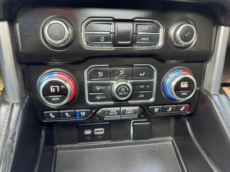 2022 GMC Yukon XL 4WD 4dr SLT, available for sale in Waterbury, Connecticut | Platinum Auto Care. Waterbury, Connecticut 2022 GMC Yukon XL 4WD 4dr SLT, available for sale in Waterbury, Connecticut | Platinum Auto Care. Waterbury, Connecticut