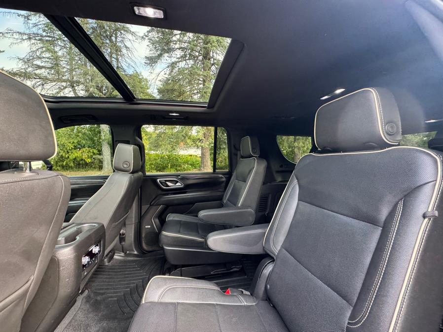 2022 GMC Yukon XL 4WD 4dr SLT, available for sale in Waterbury, Connecticut | Platinum Auto Care. Waterbury, Connecticut 2022 GMC Yukon XL 4WD 4dr SLT, available for sale in Waterbury, Connecticut | Platinum Auto Care. Waterbury, Connecticut