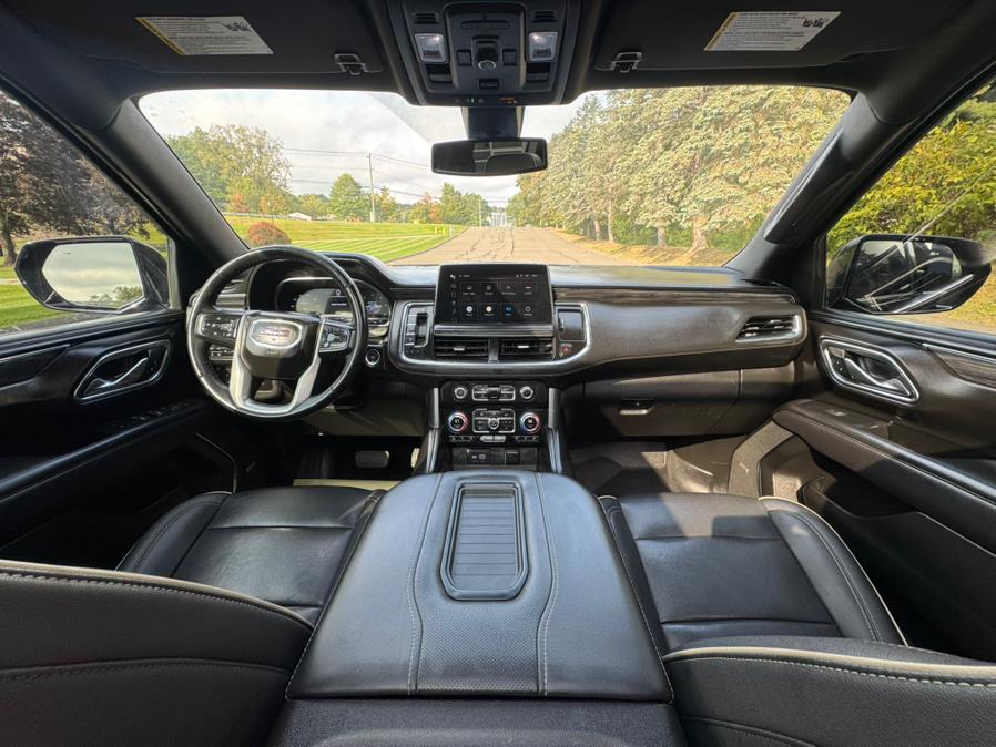 2022 GMC Yukon XL 4WD 4dr SLT, available for sale in Waterbury, Connecticut | Platinum Auto Care. Waterbury, Connecticut 2022 GMC Yukon XL 4WD 4dr SLT, available for sale in Waterbury, Connecticut | Platinum Auto Care. Waterbury, Connecticut