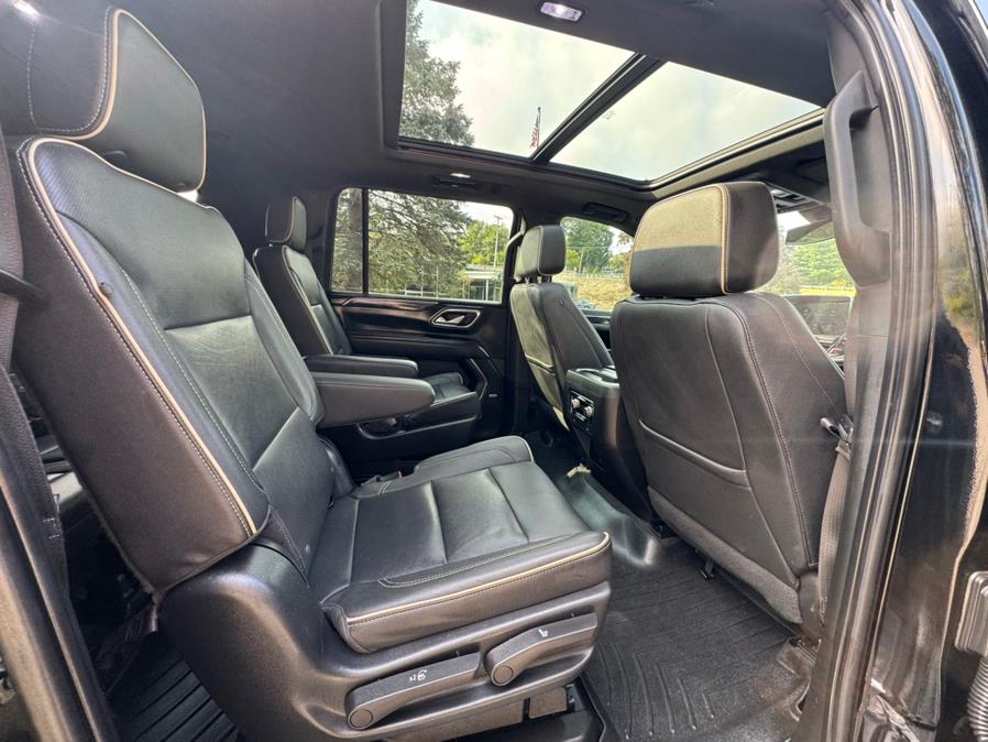 2022 GMC Yukon XL 4WD 4dr SLT, available for sale in Waterbury, Connecticut | Platinum Auto Care. Waterbury, Connecticut 2022 GMC Yukon XL 4WD 4dr SLT, available for sale in Waterbury, Connecticut | Platinum Auto Care. Waterbury, Connecticut
