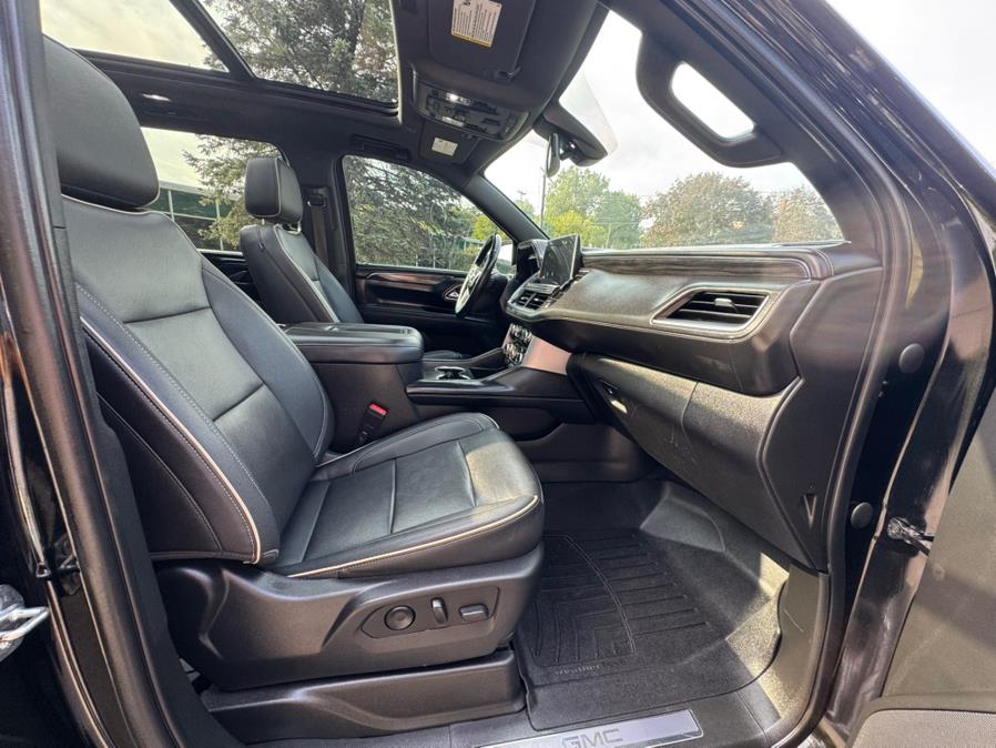 2022 GMC Yukon XL 4WD 4dr SLT, available for sale in Waterbury, Connecticut | Platinum Auto Care. Waterbury, Connecticut 2022 GMC Yukon XL 4WD 4dr SLT, available for sale in Waterbury, Connecticut | Platinum Auto Care. Waterbury, Connecticut