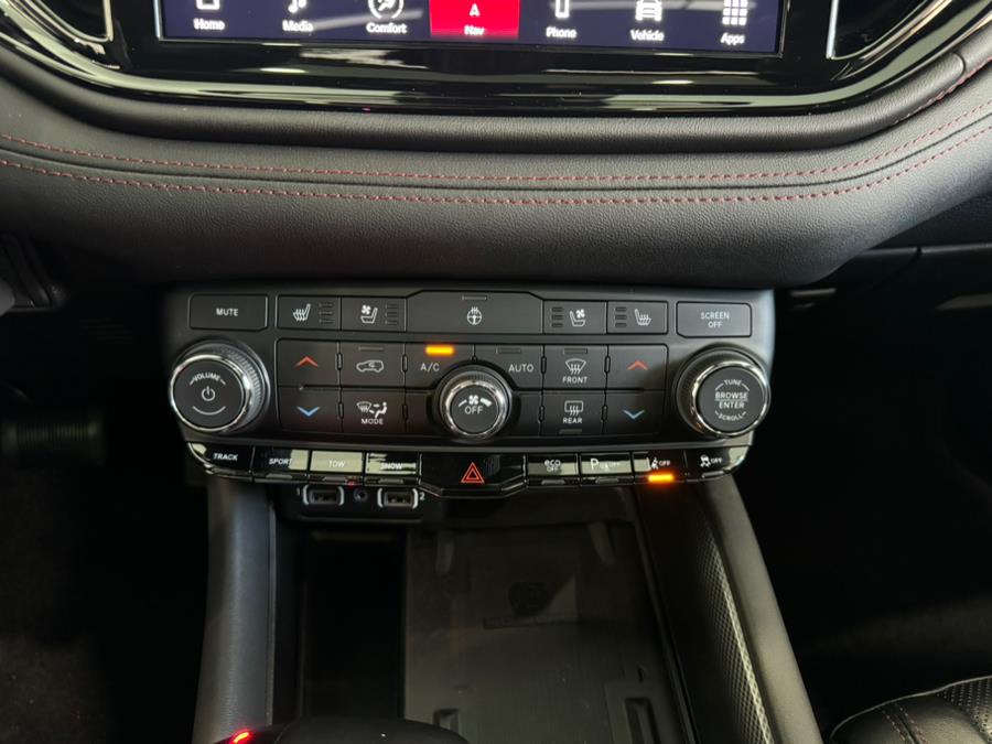 2022 Dodge Durango R/T Plus photo 29