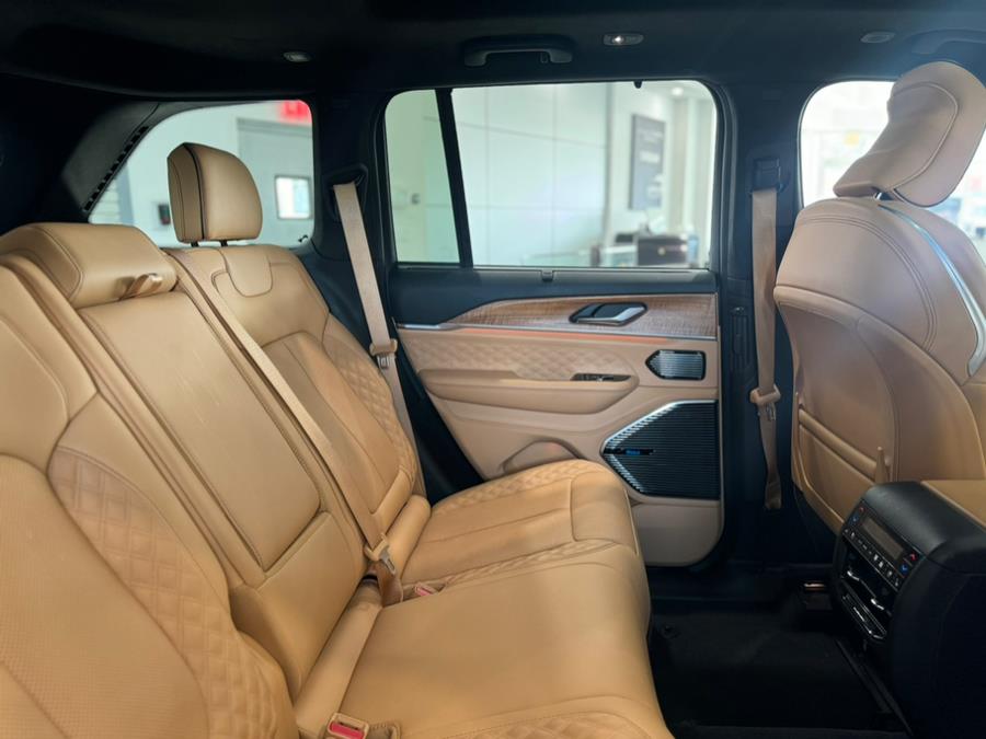 2022 Jeep Grand Cherokee Summit Reserve photo 21