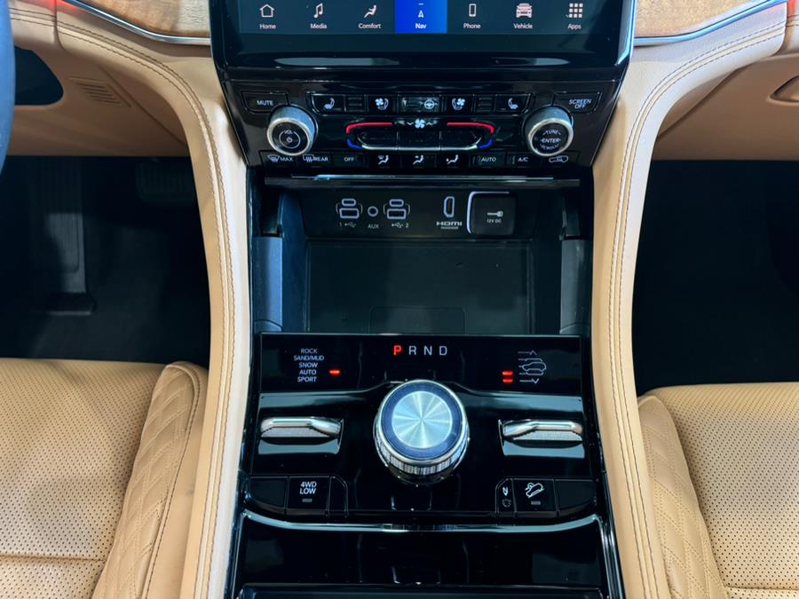 2022 Jeep Grand Cherokee Summit Reserve photo 26