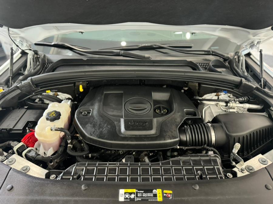 2022 Jeep Grand Cherokee Summit Reserve photo 29