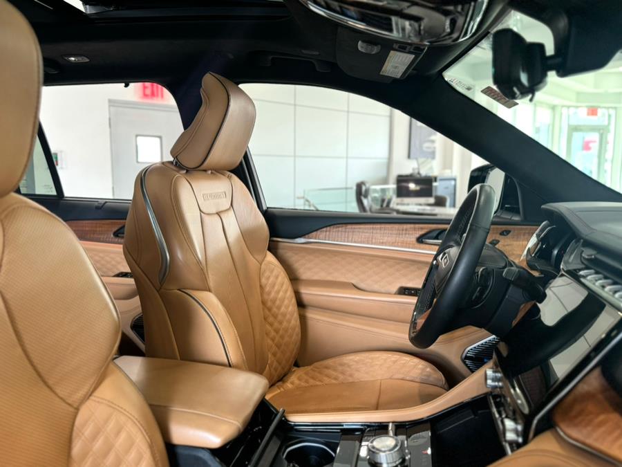 2022 Jeep Grand Cherokee Summit Reserve photo 19