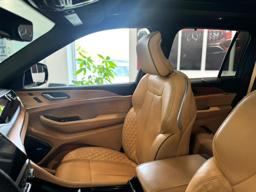 2022 Jeep Grand Cherokee Summit Reserve photo 13