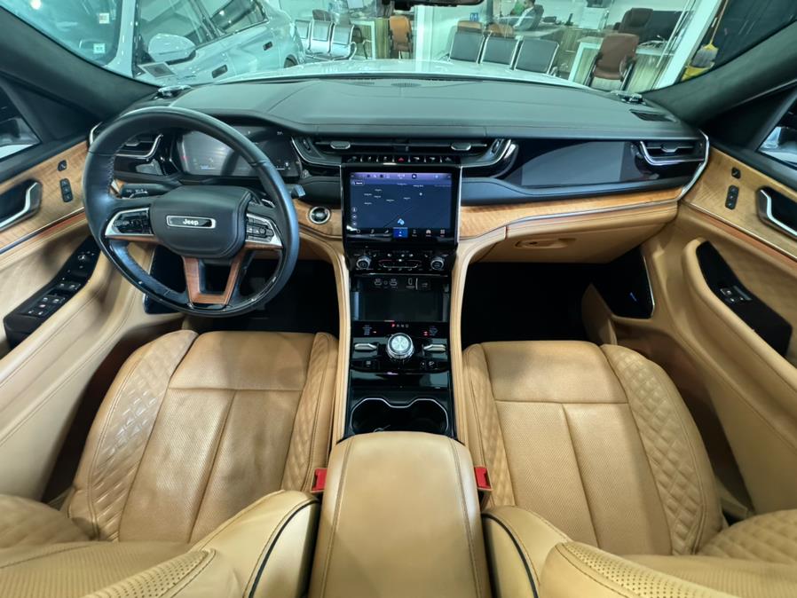 2022 Jeep Grand Cherokee Summit Reserve photo 22