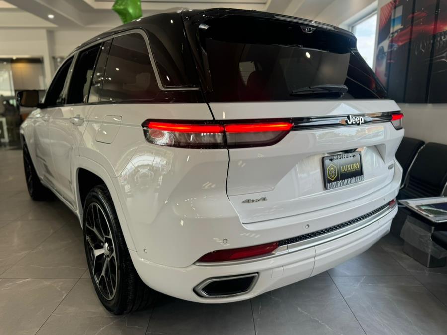 2022 Jeep Grand Cherokee Summit Reserve photo 5