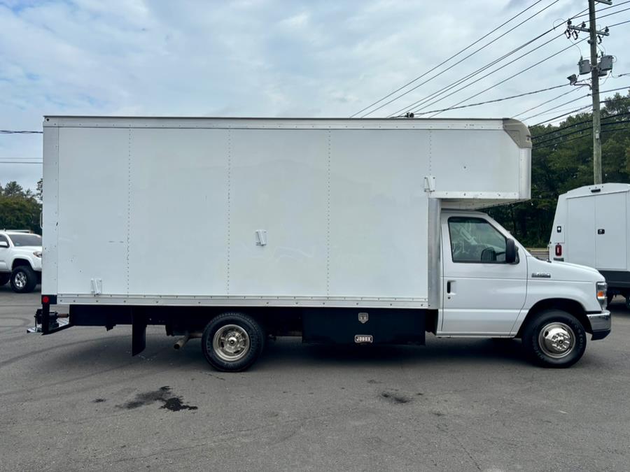 2015 Ford Econoline Commercial Cutaway E-450 Super Duty 176" DRW, available for sale in South Windsor, Connecticut | Mike And Tony Auto Sales, Inc. South Windsor, Connecticut 2015 Ford Econoline Commercial Cutaway E-450 Super Duty 176" DRW, available for sale in South Windsor, Connecticut | Mike And Tony Auto Sales, Inc. South Windsor, Connecticut
