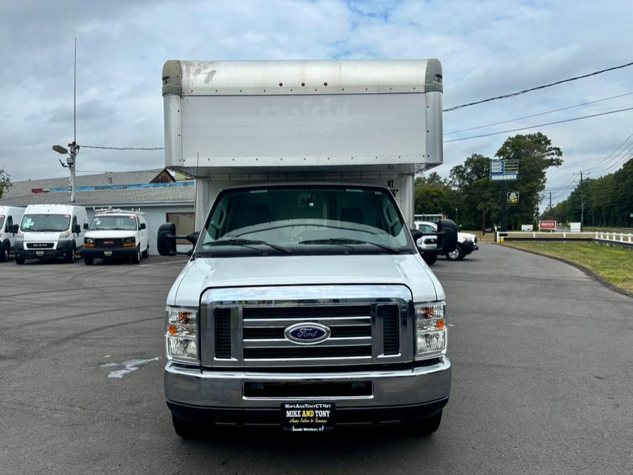 2015 Ford Econoline Commercial Cutaway E-450 Super Duty 176" DRW, available for sale in South Windsor, Connecticut | Mike And Tony Auto Sales, Inc. South Windsor, Connecticut 2015 Ford Econoline Commercial Cutaway E-450 Super Duty 176" DRW, available for sale in South Windsor, Connecticut | Mike And Tony Auto Sales, Inc. South Windsor, Connecticut