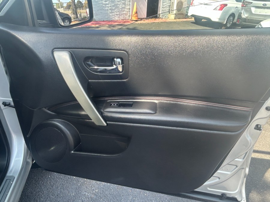 2013 Nissan Rogue AWD 4dr SL, available for sale in West Babylon, New York | New Gen Auto Group. West Babylon, New York 2013 Nissan Rogue AWD 4dr SL, available for sale in West Babylon, New York | New Gen Auto Group. West Babylon, New York
