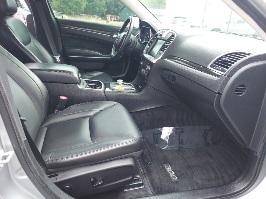 2016 Chrysler 300 4dr Sdn Limited AWD, available for sale in East Windsor, Connecticut | United Auto Sales of E Windsor, Inc. East Windsor, Connecticut 2016 Chrysler 300 4dr Sdn Limited AWD, available for sale in East Windsor, Connecticut | United Auto Sales of E Windsor, Inc. East Windsor, Connecticut