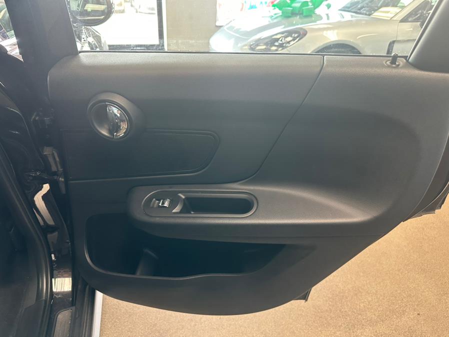 2018 MINI Countryman Cooper ALL4, available for sale in Inwood, New York | 5 Towns Drive. Inwood, New York 2018 MINI Countryman Cooper ALL4, available for sale in Inwood, New York | 5 Towns Drive. Inwood, New York