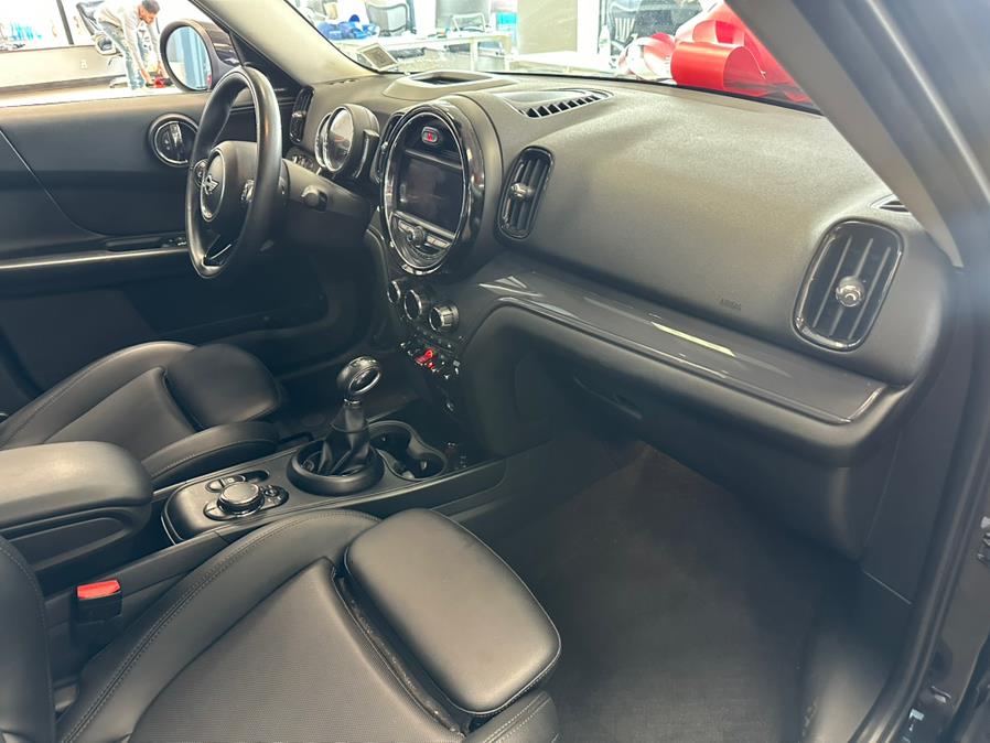 2018 MINI Countryman Cooper ALL4, available for sale in Inwood, New York | 5 Towns Drive. Inwood, New York 2018 MINI Countryman Cooper ALL4, available for sale in Inwood, New York | 5 Towns Drive. Inwood, New York