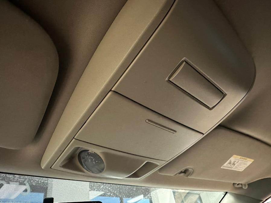 2014 Dodge Grand Caravan 4dr Wgn SXT, available for sale in Inwood, New York | 5 Towns Drive. Inwood, New York 2014 Dodge Grand Caravan 4dr Wgn SXT, available for sale in Inwood, New York | 5 Towns Drive. Inwood, New York