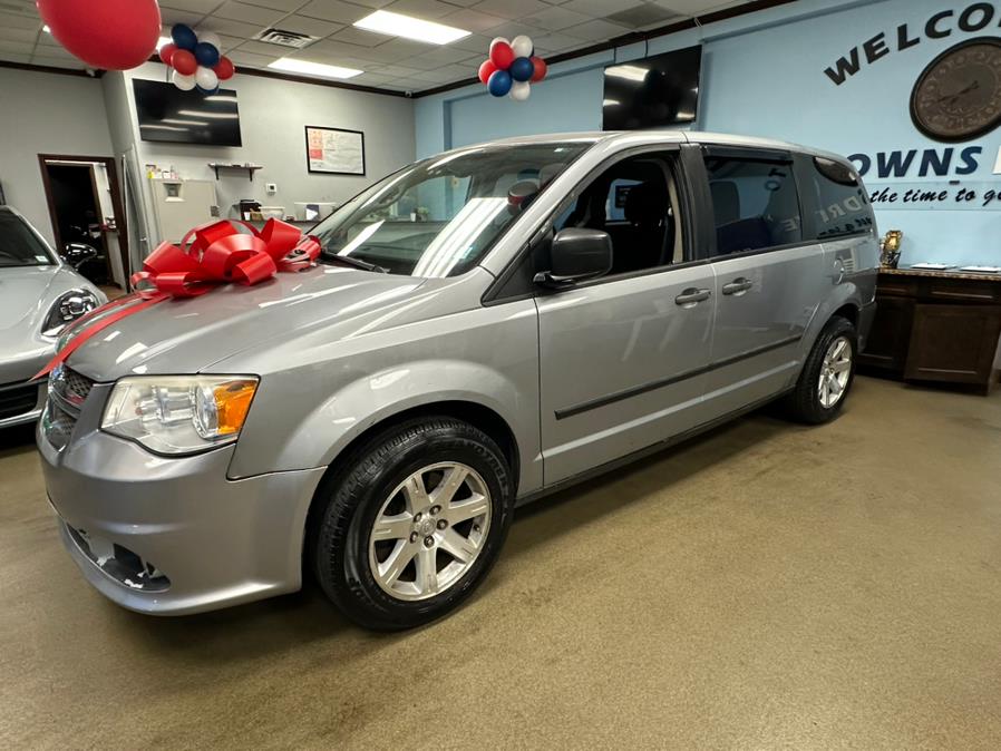2014 Dodge Grand Caravan 4dr Wgn SXT, available for sale in Inwood, New York | 5 Towns Drive. Inwood, New York 2014 Dodge Grand Caravan 4dr Wgn SXT, available for sale in Inwood, New York | 5 Towns Drive. Inwood, New York