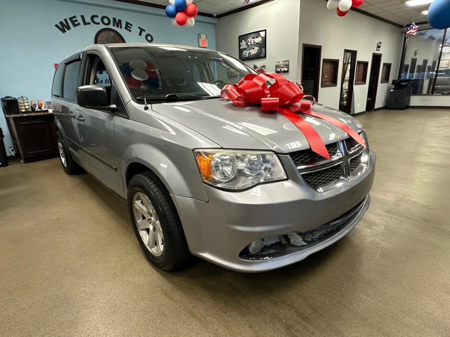 2014 Dodge Grand Caravan 4dr Wgn SXT, available for sale in Inwood, New York | 5 Towns Drive. Inwood, New York 2014 Dodge Grand Caravan 4dr Wgn SXT, available for sale in Inwood, New York | 5 Towns Drive. Inwood, New York