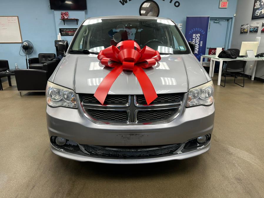 2014 Dodge Grand Caravan 4dr Wgn SXT, available for sale in Inwood, New York | 5 Towns Drive. Inwood, New York 2014 Dodge Grand Caravan 4dr Wgn SXT, available for sale in Inwood, New York | 5 Towns Drive. Inwood, New York