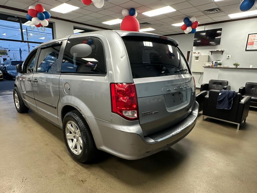 2014 Dodge Grand Caravan 4dr Wgn SXT, available for sale in Inwood, New York | 5 Towns Drive. Inwood, New York 2014 Dodge Grand Caravan 4dr Wgn SXT, available for sale in Inwood, New York | 5 Towns Drive. Inwood, New York