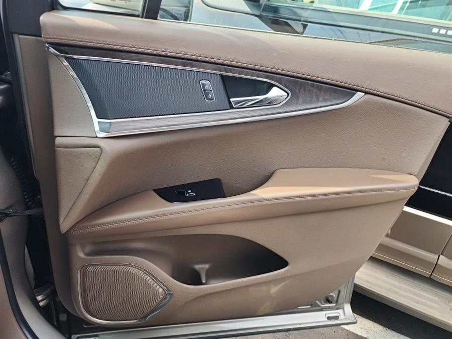 2017 Lincoln MKX Reserve AWD, available for sale in Islip, New York | L.I. Auto Gallery. Islip, New York 2017 Lincoln MKX Reserve AWD, available for sale in Islip, New York | L.I. Auto Gallery. Islip, New York