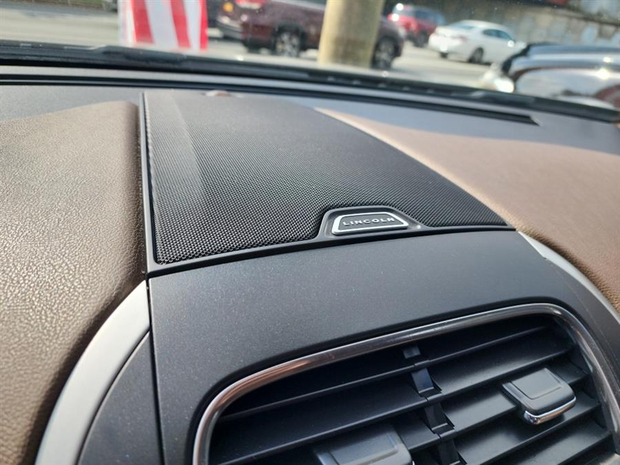 2017 Lincoln MKX Reserve AWD, available for sale in Islip, New York | L.I. Auto Gallery. Islip, New York 2017 Lincoln MKX Reserve AWD, available for sale in Islip, New York | L.I. Auto Gallery. Islip, New York