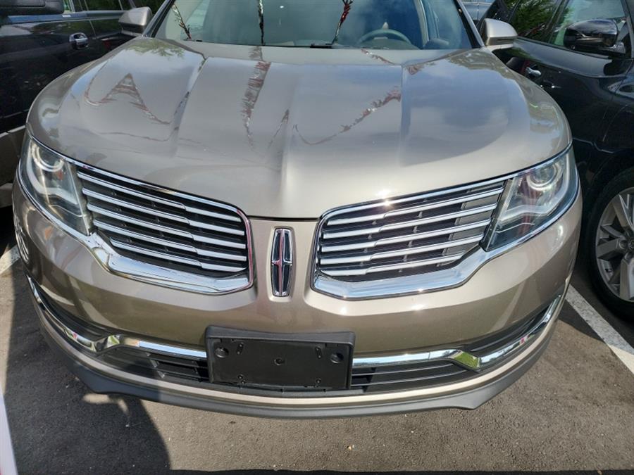 2017 Lincoln MKX Reserve AWD, available for sale in Islip, New York | L.I. Auto Gallery. Islip, New York 2017 Lincoln MKX Reserve AWD, available for sale in Islip, New York | L.I. Auto Gallery. Islip, New York