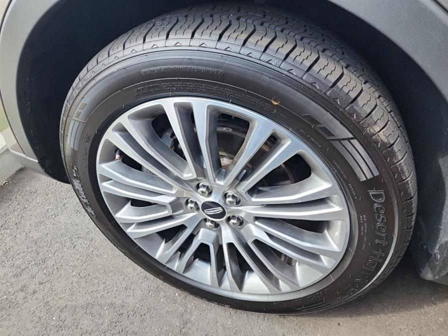 2017 Lincoln MKX Reserve AWD, available for sale in Islip, New York | L.I. Auto Gallery. Islip, New York 2017 Lincoln MKX Reserve AWD, available for sale in Islip, New York | L.I. Auto Gallery. Islip, New York