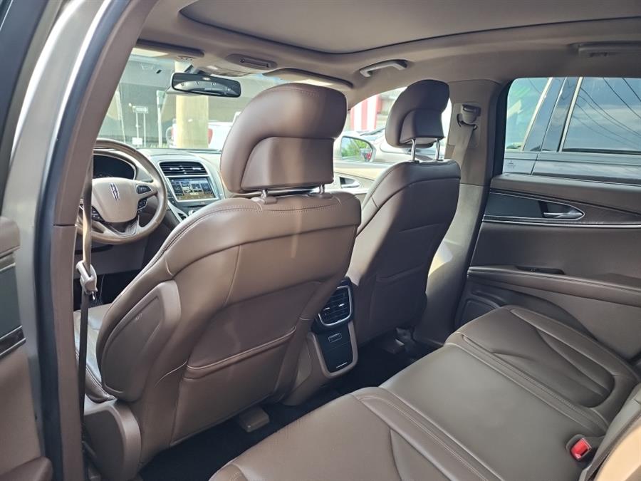 2017 Lincoln MKX Reserve AWD, available for sale in Islip, New York | L.I. Auto Gallery. Islip, New York 2017 Lincoln MKX Reserve AWD, available for sale in Islip, New York | L.I. Auto Gallery. Islip, New York